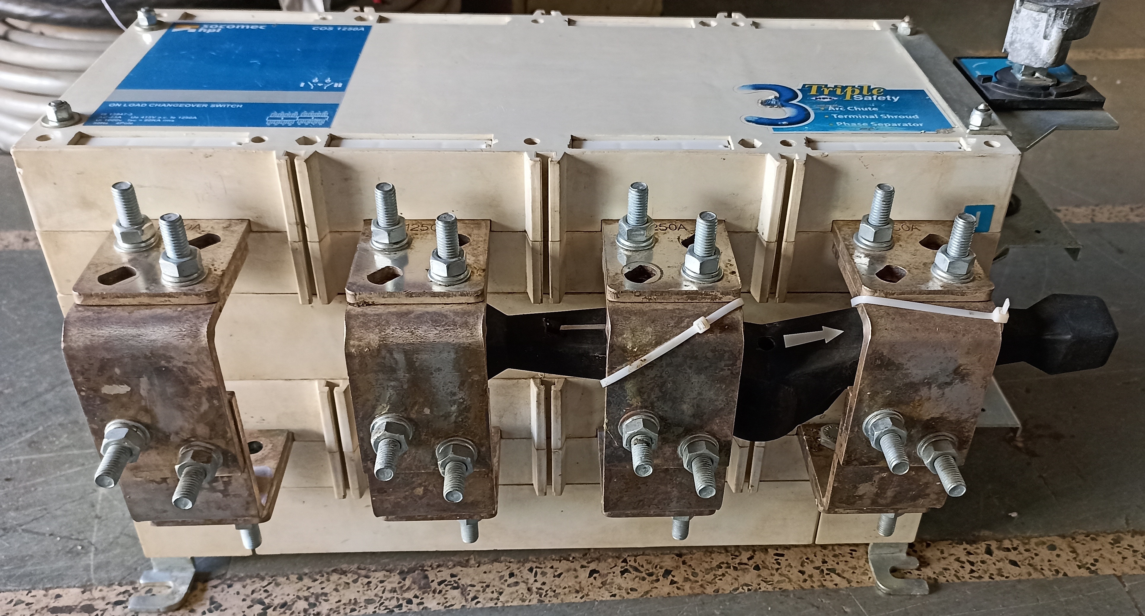 SOCOMEC HPL 1250A ONLOAD CHANGEOVER SWITCH