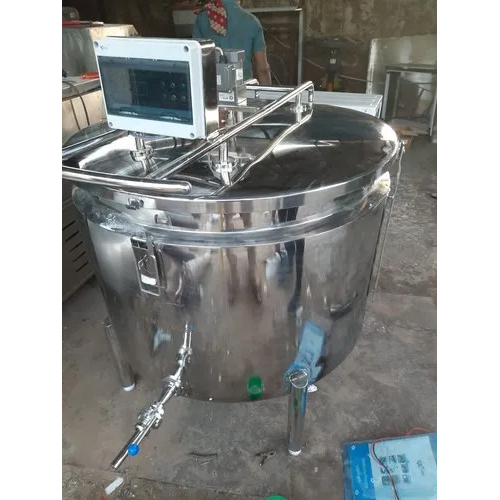 Silver 500 L Bulk Milk Cooler