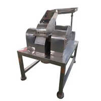 Comminuting Mill Machine Capacity: 500 Kg/hr