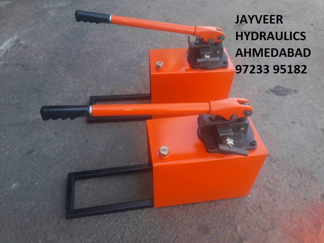 HYDRAULIC Single Acting Hand Pump