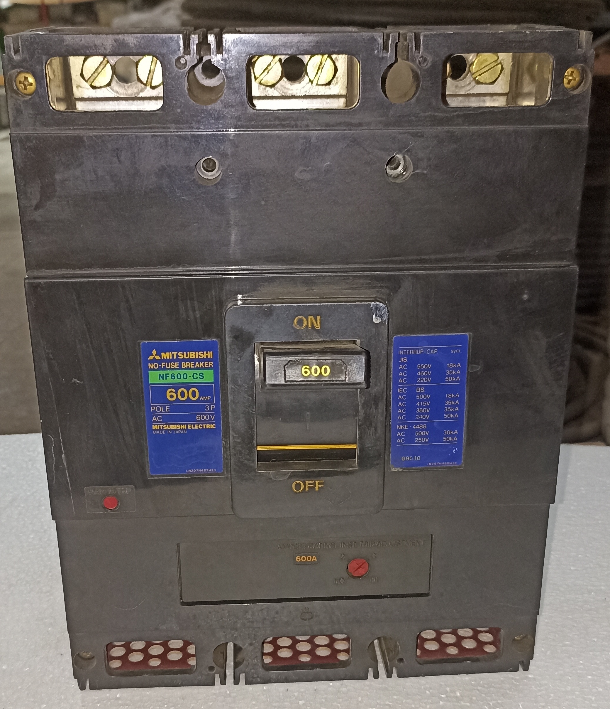 MITSUBISHI (NF600-CS) 600A 3P MCCB