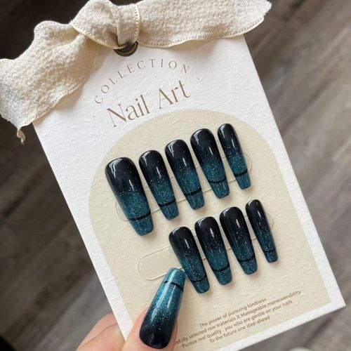 Handpainted Stick On Nails Fashionable Press On Nails With All Kinds Of Colour Gel Nail