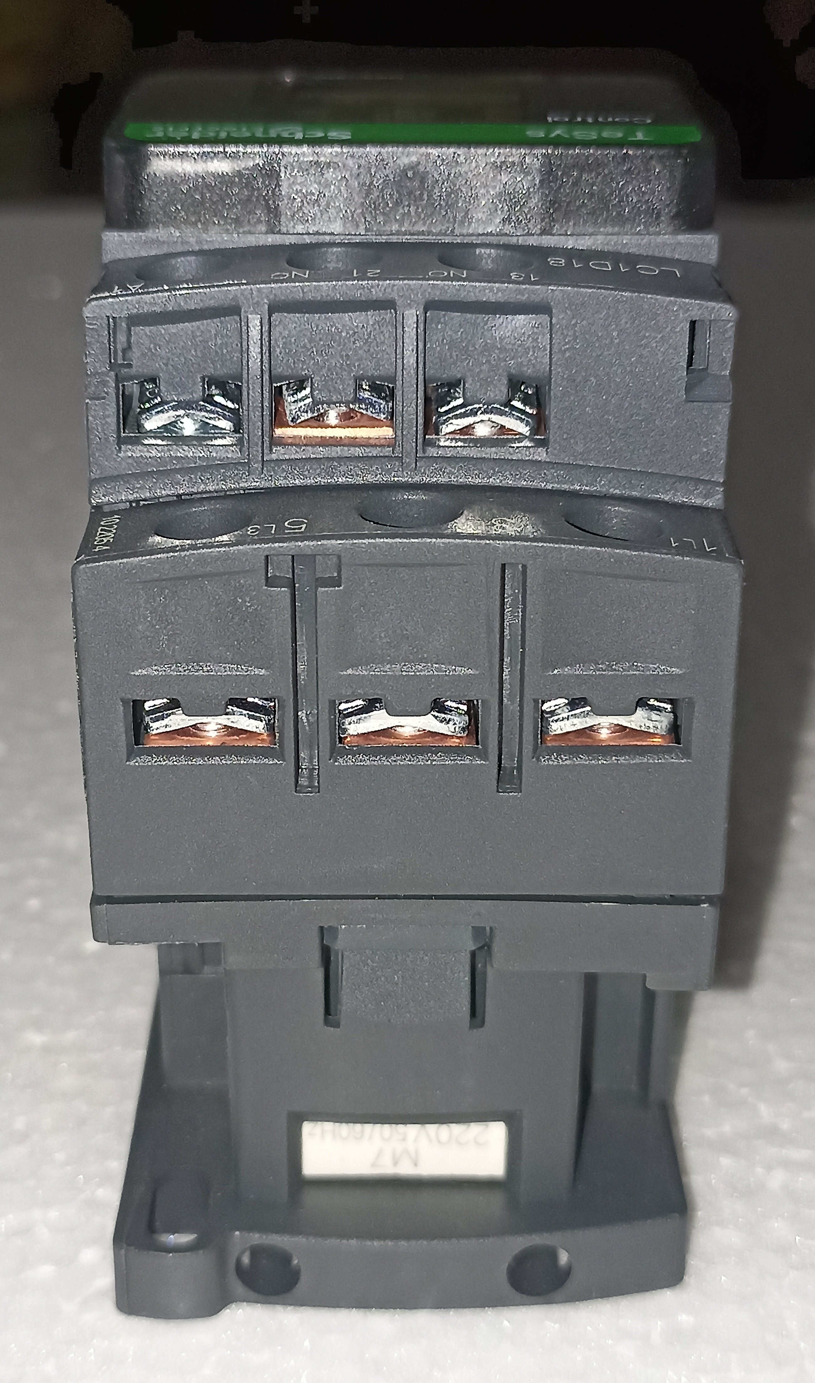 SCHNEIDER LATEST LC1D18 CONTACTOR