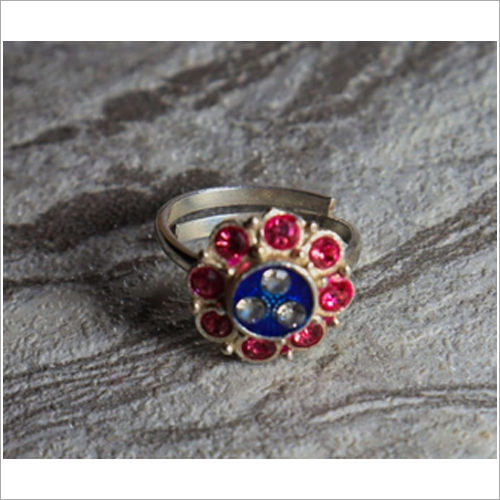 Red Stone Fancy Toe Ring Gender: Women