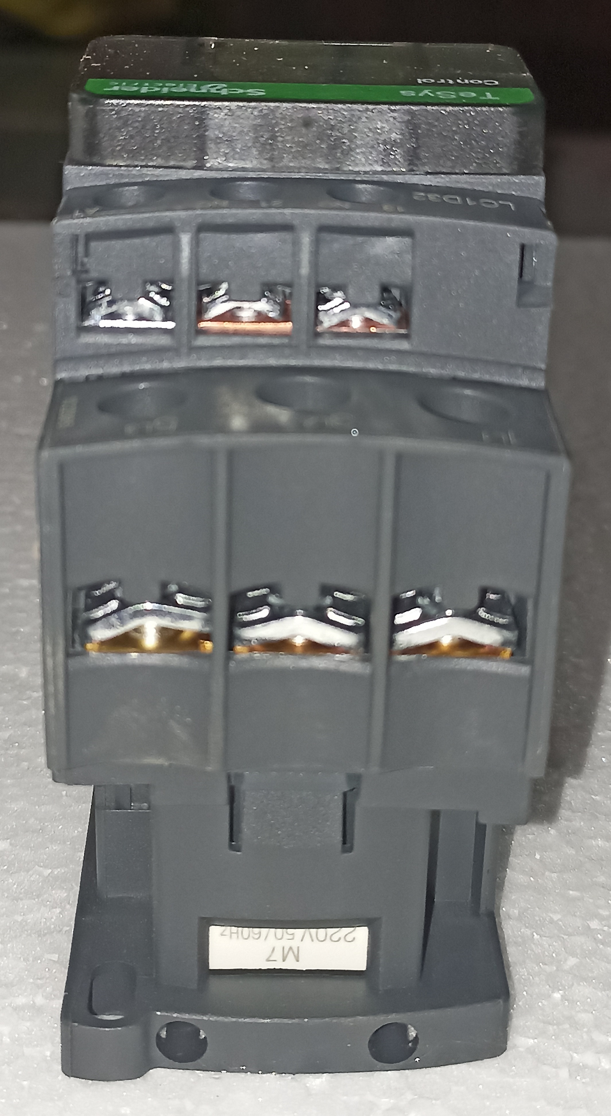 SCHNEIDER LATEST LC1D32 CONTACTOR