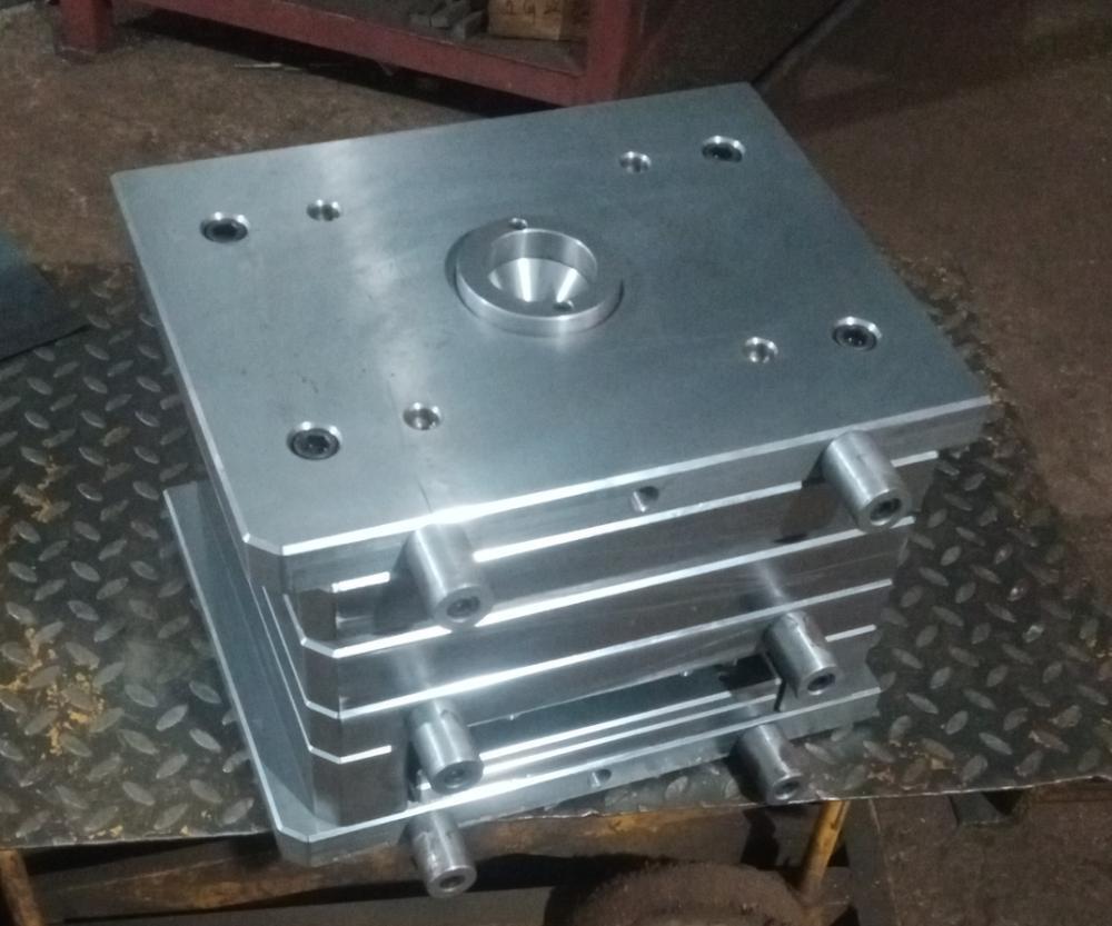 Gray Plastic Mold Maker