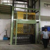 Dual Mast Goods Lift