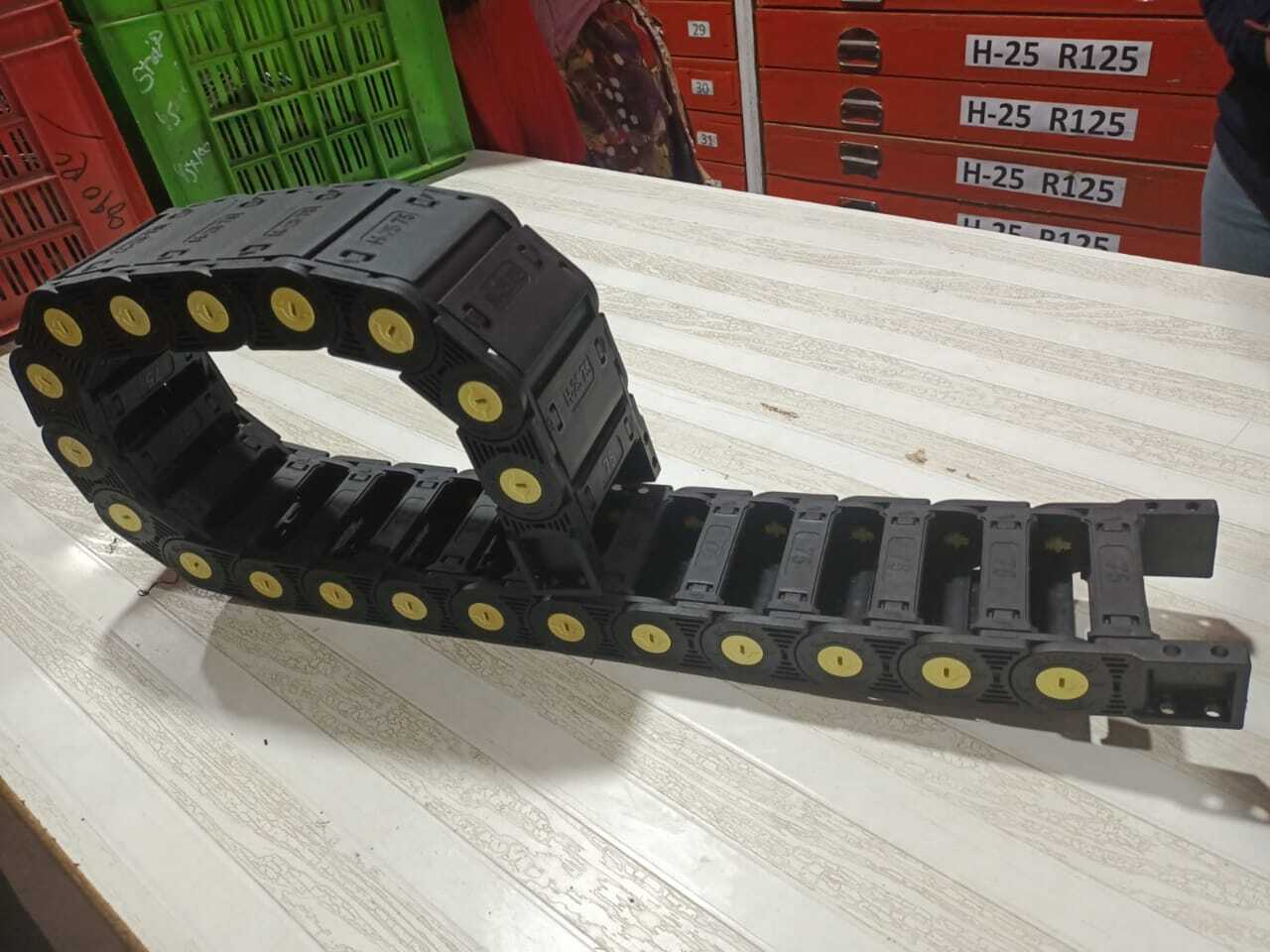 Cable Drag Chain Size/Capacity 25x75x Open Chain