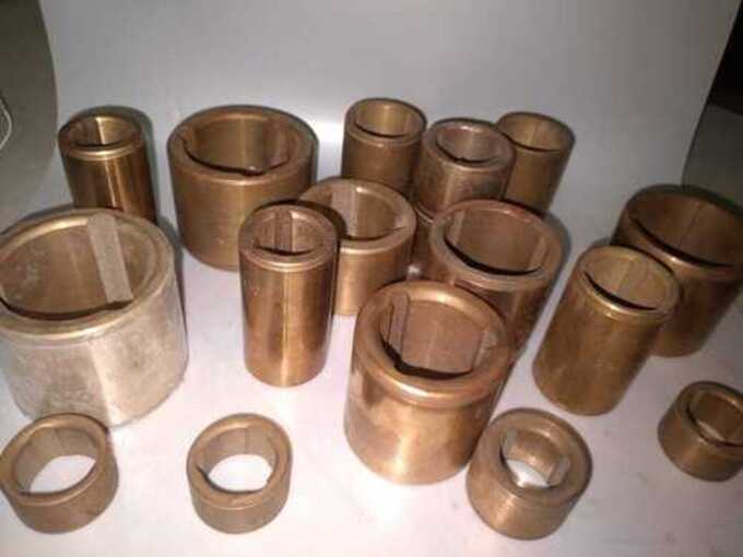 Gunmetal Casting - Chemical Composition: Gun Metal (Cu-Sn-Zn-Pb) ; Is 318 / Bs 1400 (Grade As Per Requirement)