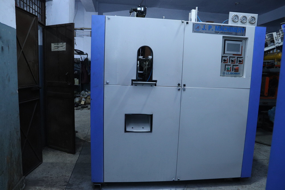 10 Cavity Pet Container Blowing Machine - Color: White