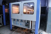 Manually Fed PET Stretch Blow Moulding Machine