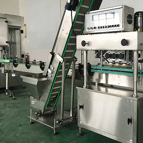 Automatic Twisting Capping Machine