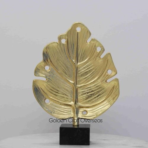 Aluminium Article With Marble Base Home Decorative Showpiece For Decorations Plated Finish - Color: Multicolor