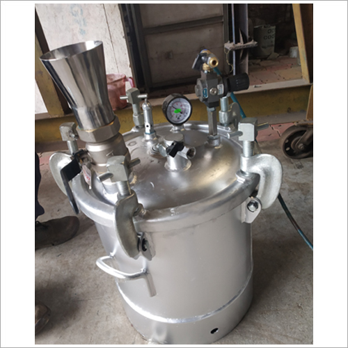 PFT Tank With Funnel