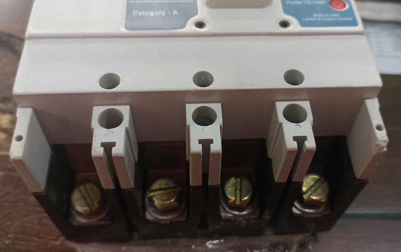 LT (DH 100) 63A 4P MCCB