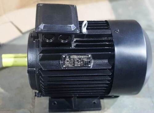 7.5 HP INDUCTION MOTOR