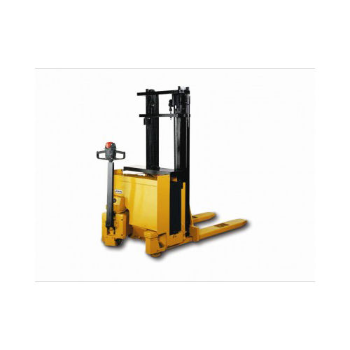 EJC 1517 Electric Pedestrian Stacker