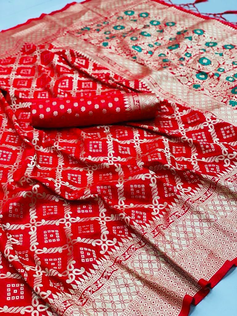 Festival Look Zari Saree