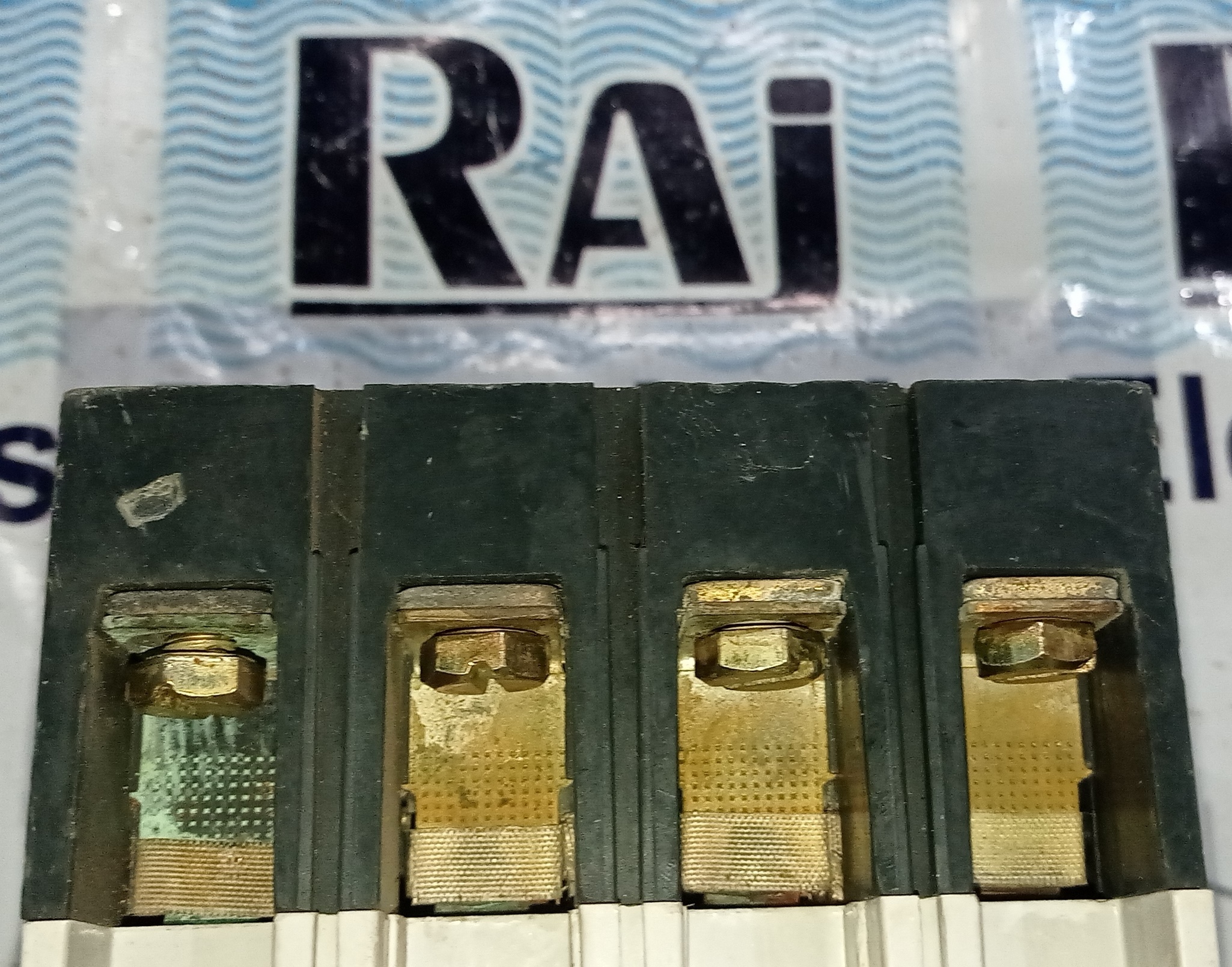 LT (DH 160) 160A 4P MCCB