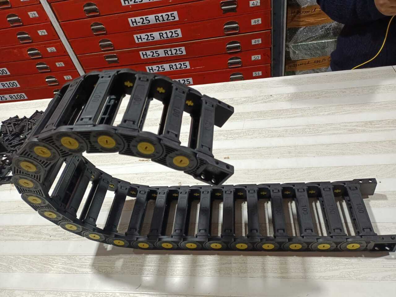 Drag Chain 35x50 Semi Closed Type