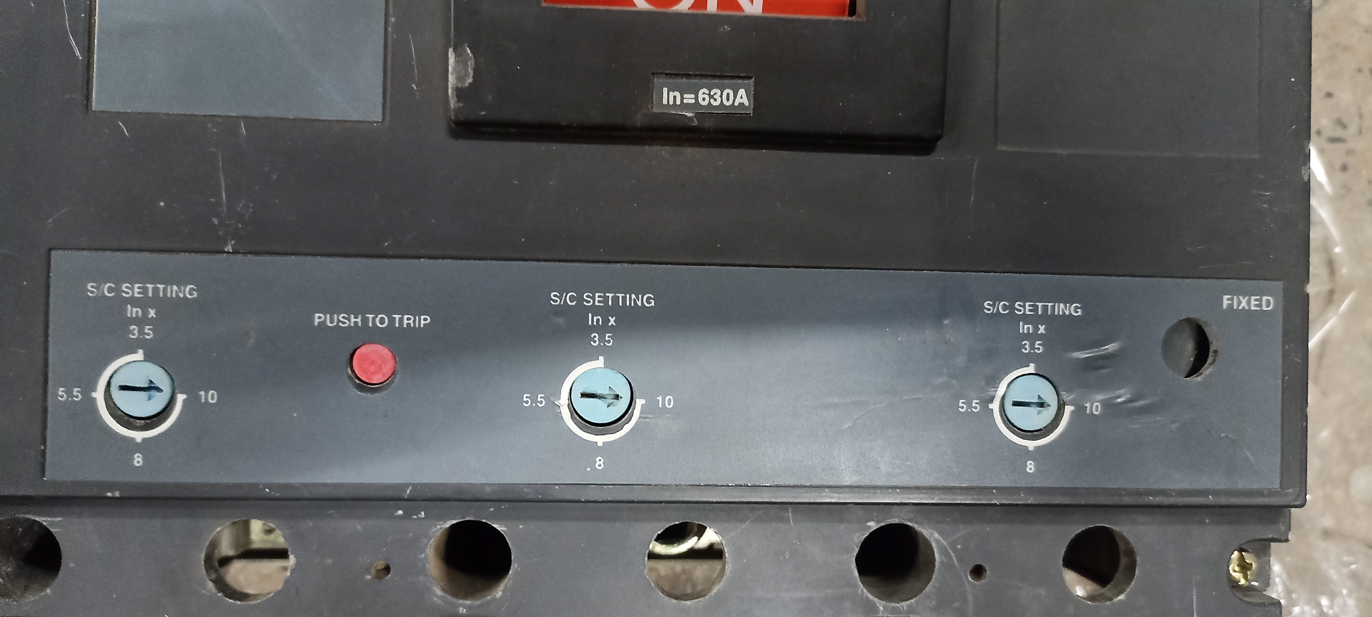 MERLIN GERIN (NKF630C-4P) 630A 4P MCCB