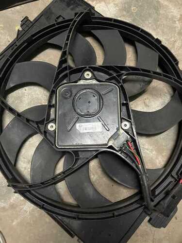 RADIATOR FAN MOTOR OF BMW 3 SERIES