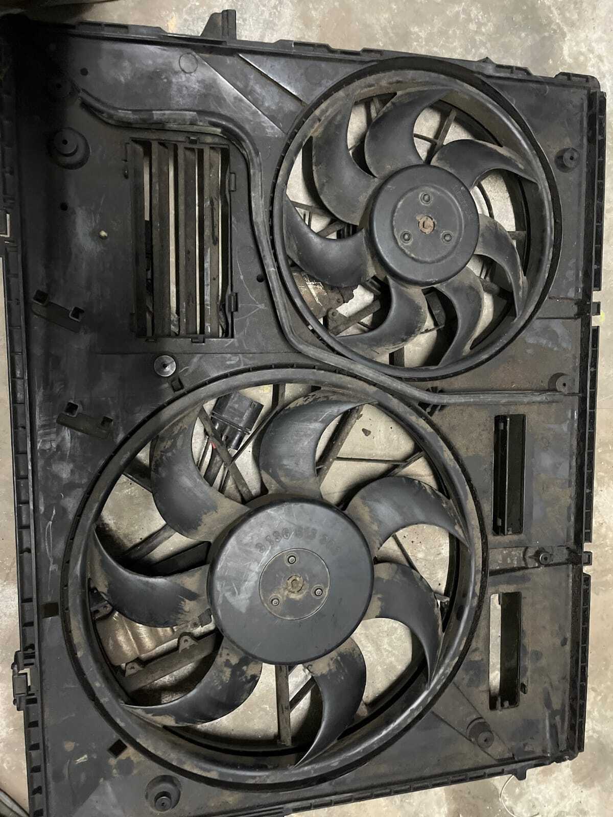 RADIATOR FAN MOTOR OF AUDI Q7