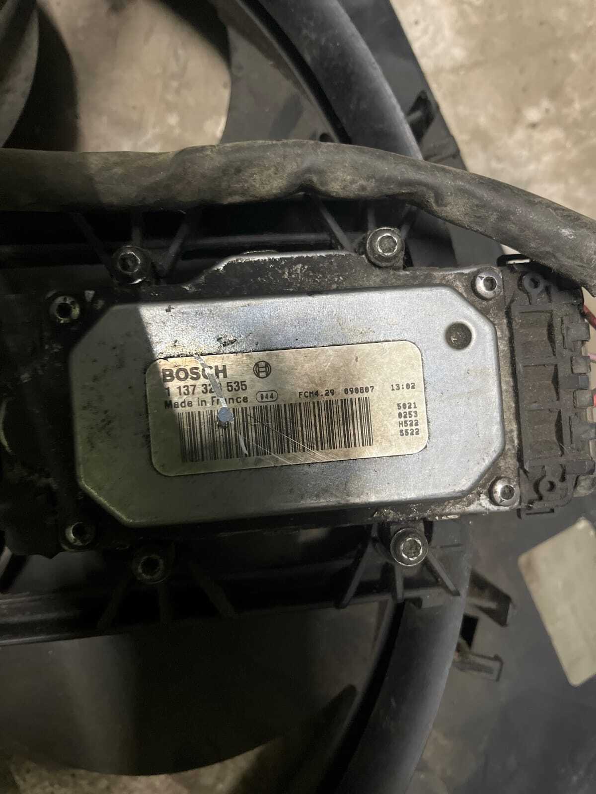 RADIATOR FAN MOTOR OF AUDI Q7