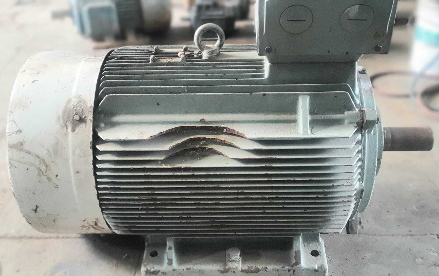 INDUSTRIAL MOTORS 150 HP TO 1440 RPM