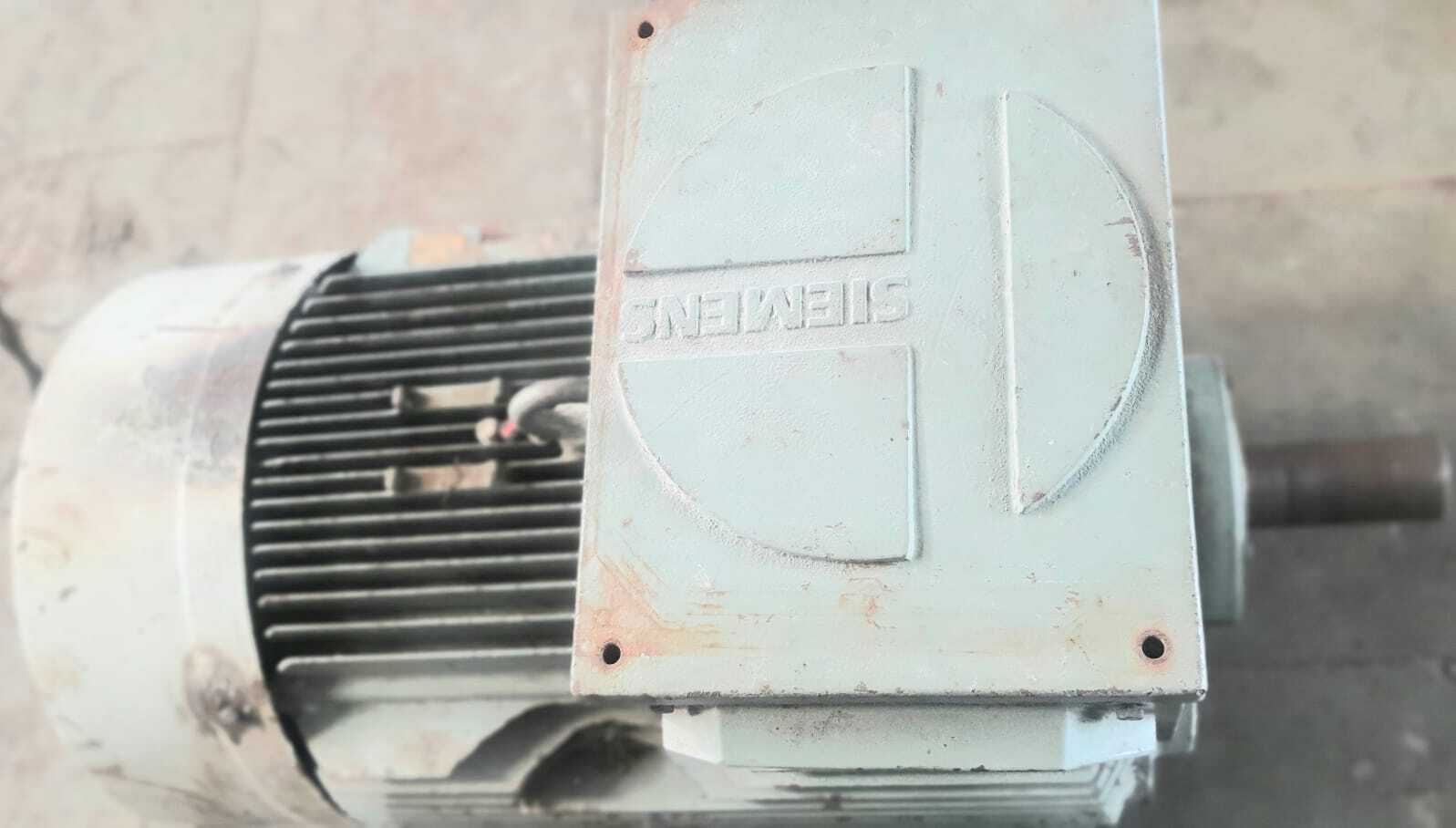 INDUSTRIAL MOTORS 150 HP TO 1440 RPM