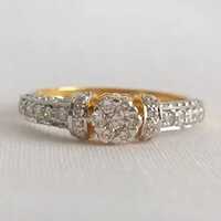 Solitaire Diamond Casual Ring - Color: Yellow Gold