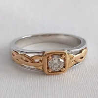 Platinum Diamond Engagement Ring - Color: White/silver