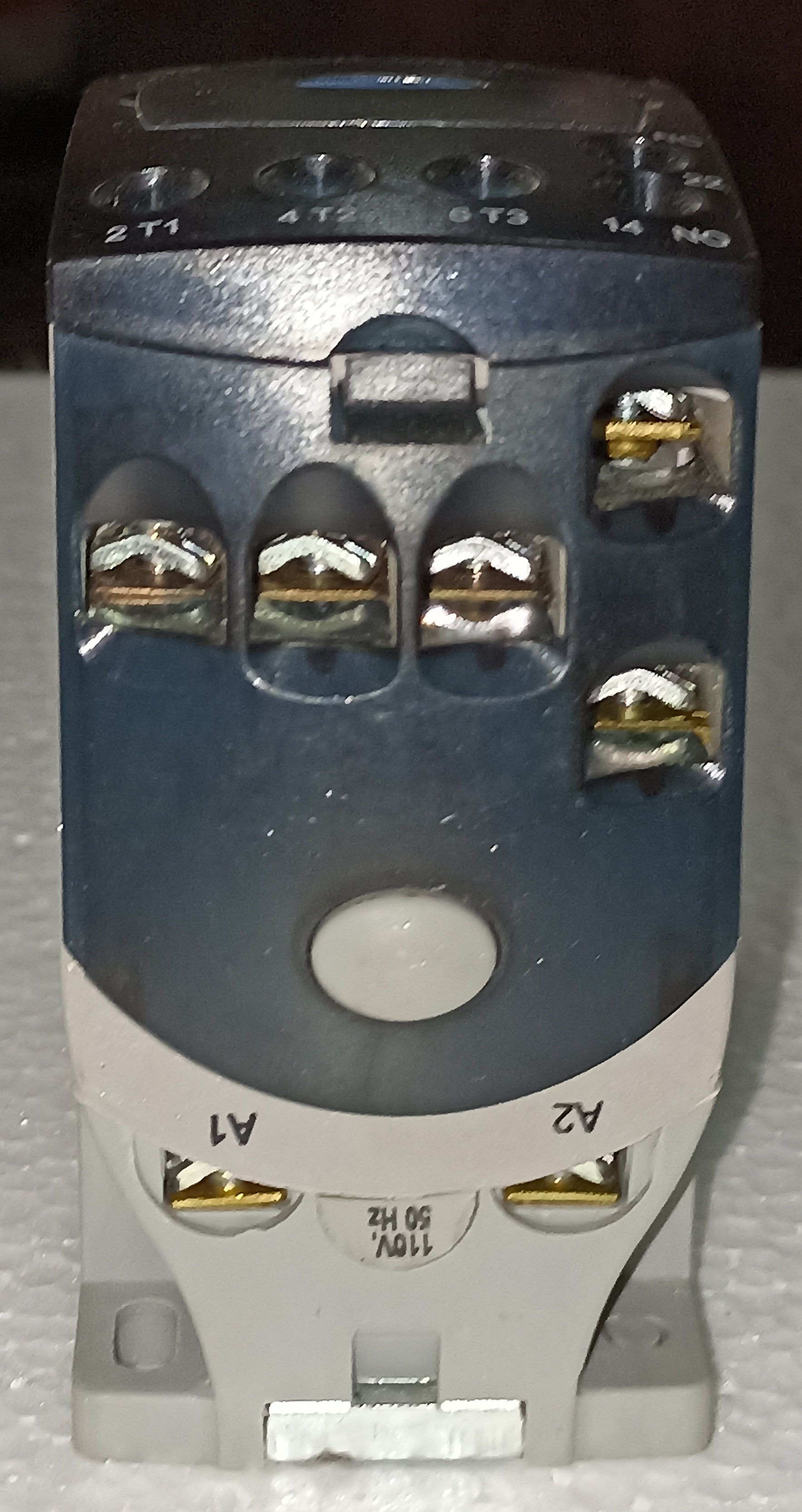 LT NEW MO-12 3 POLE CONTACTOR