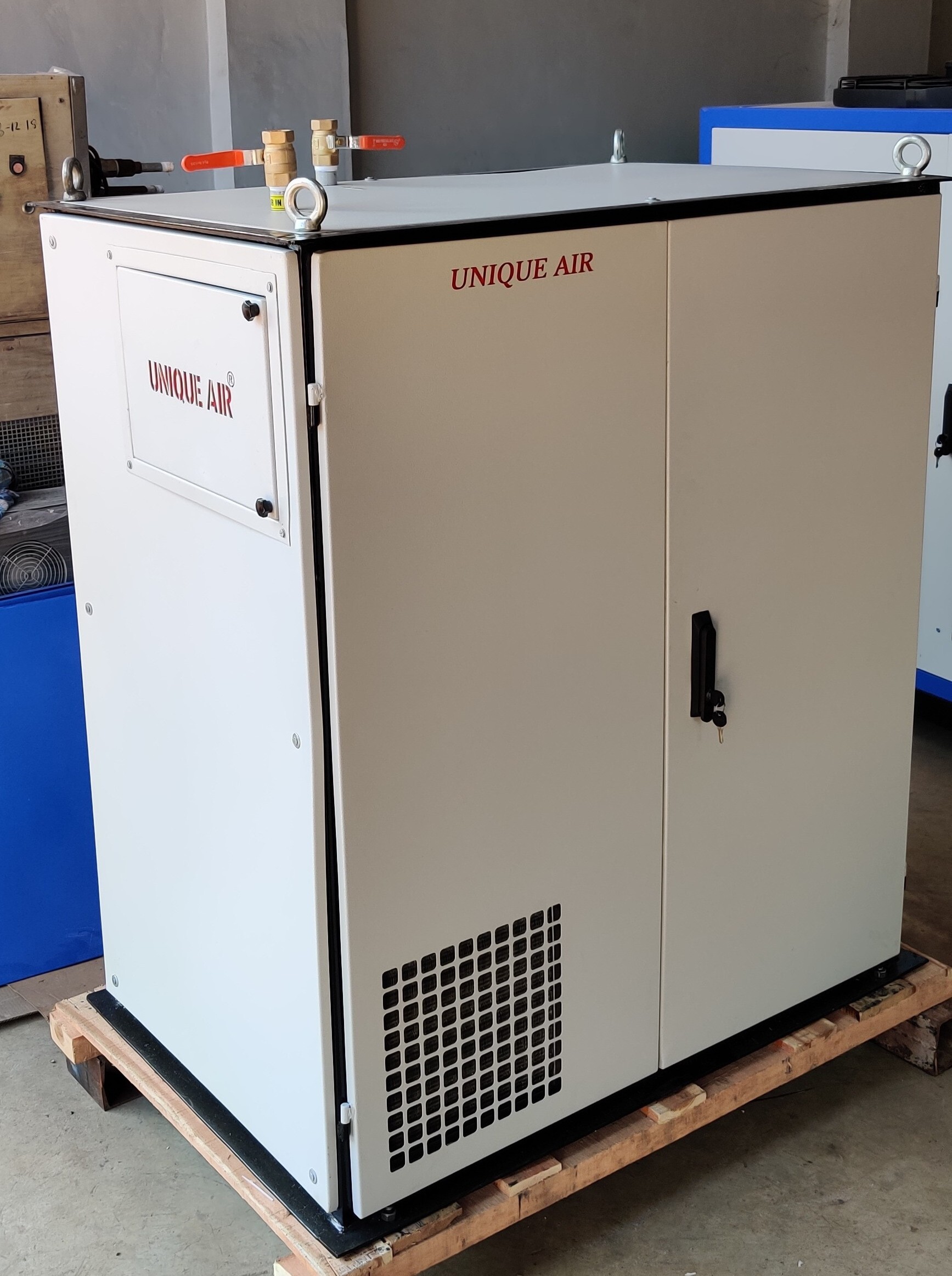 Dry Air Generator