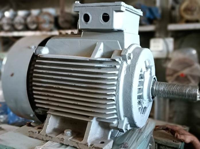 10 HP 960 RPM INDUCTION MOTOR