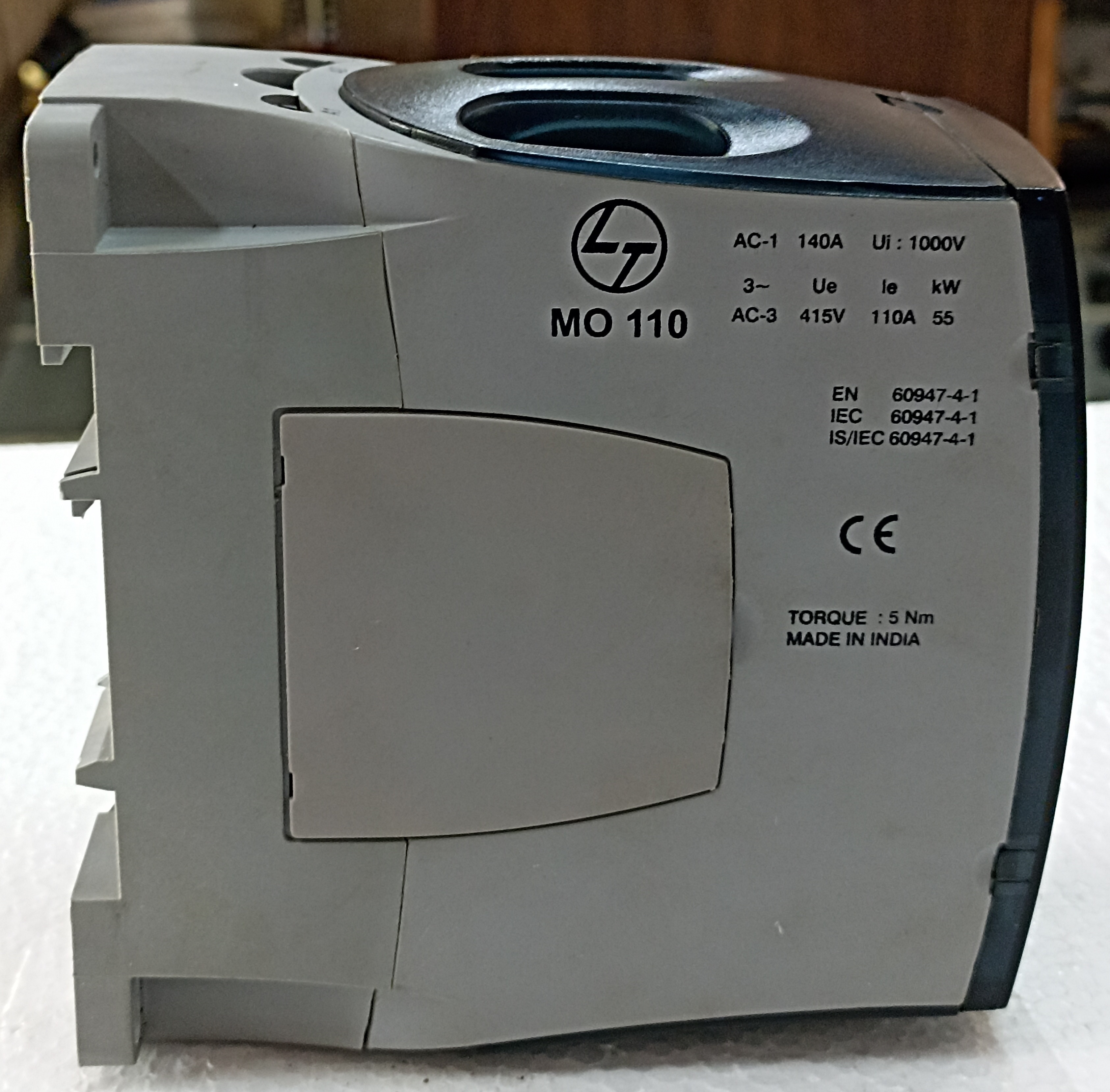 LT NEW MO-110 3-POLE CONTACTOR