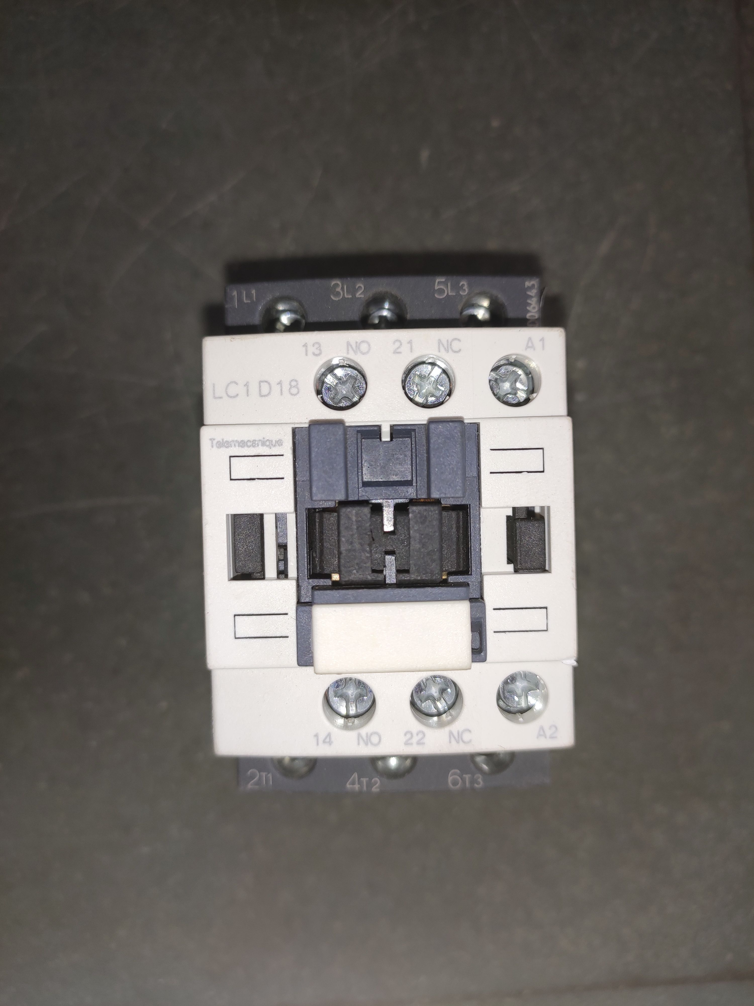 LC1D18 CONTACTOR