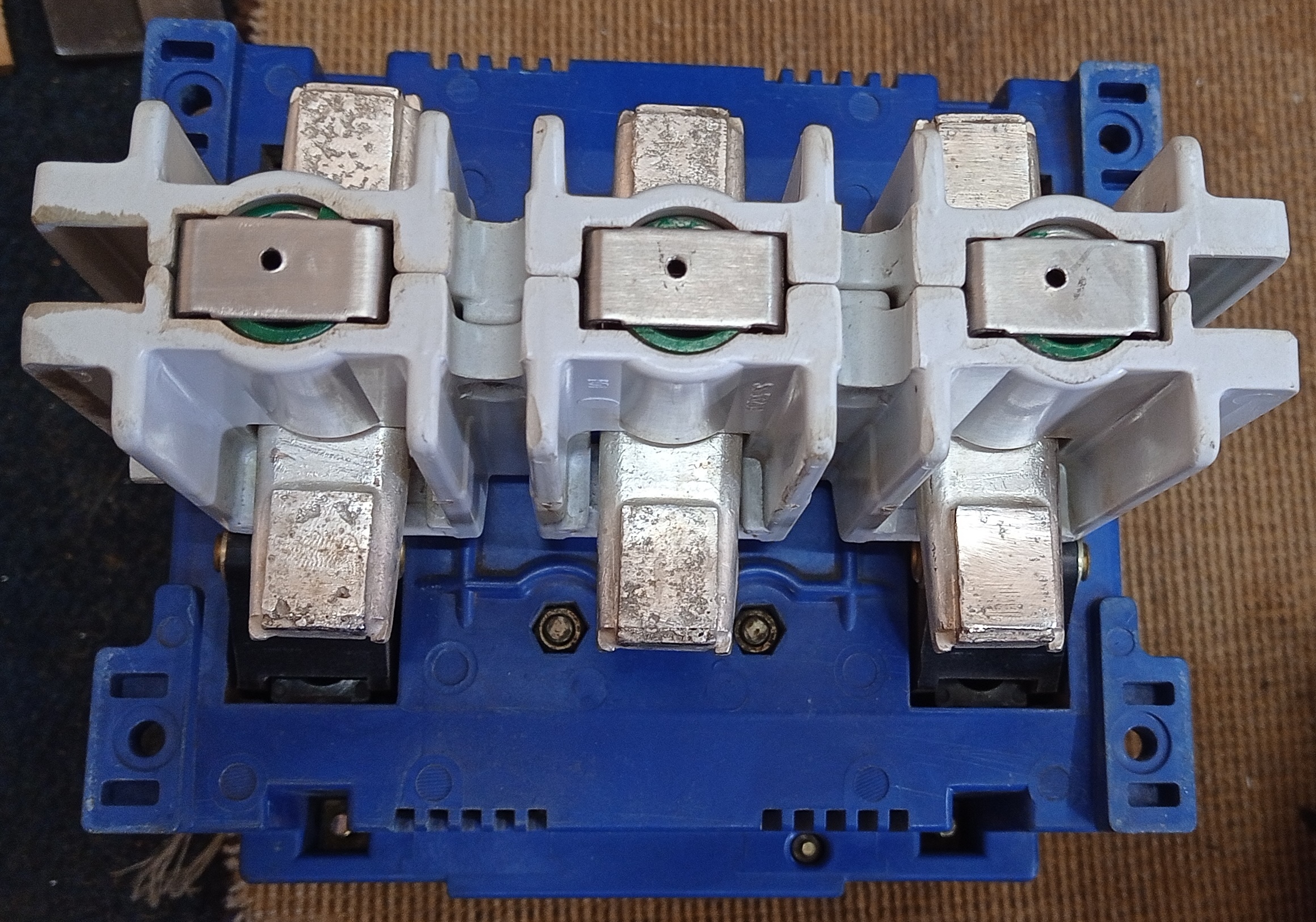 LT MNX-325 CONTACTOR