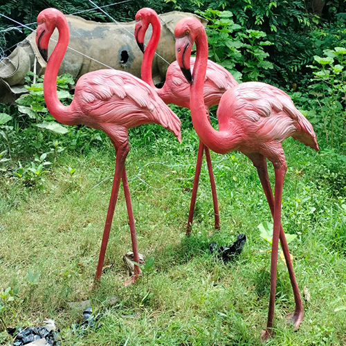 Flamingo Birds statue
