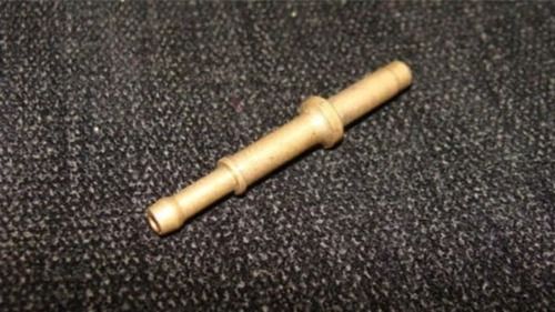 Brass fuel pipe connector