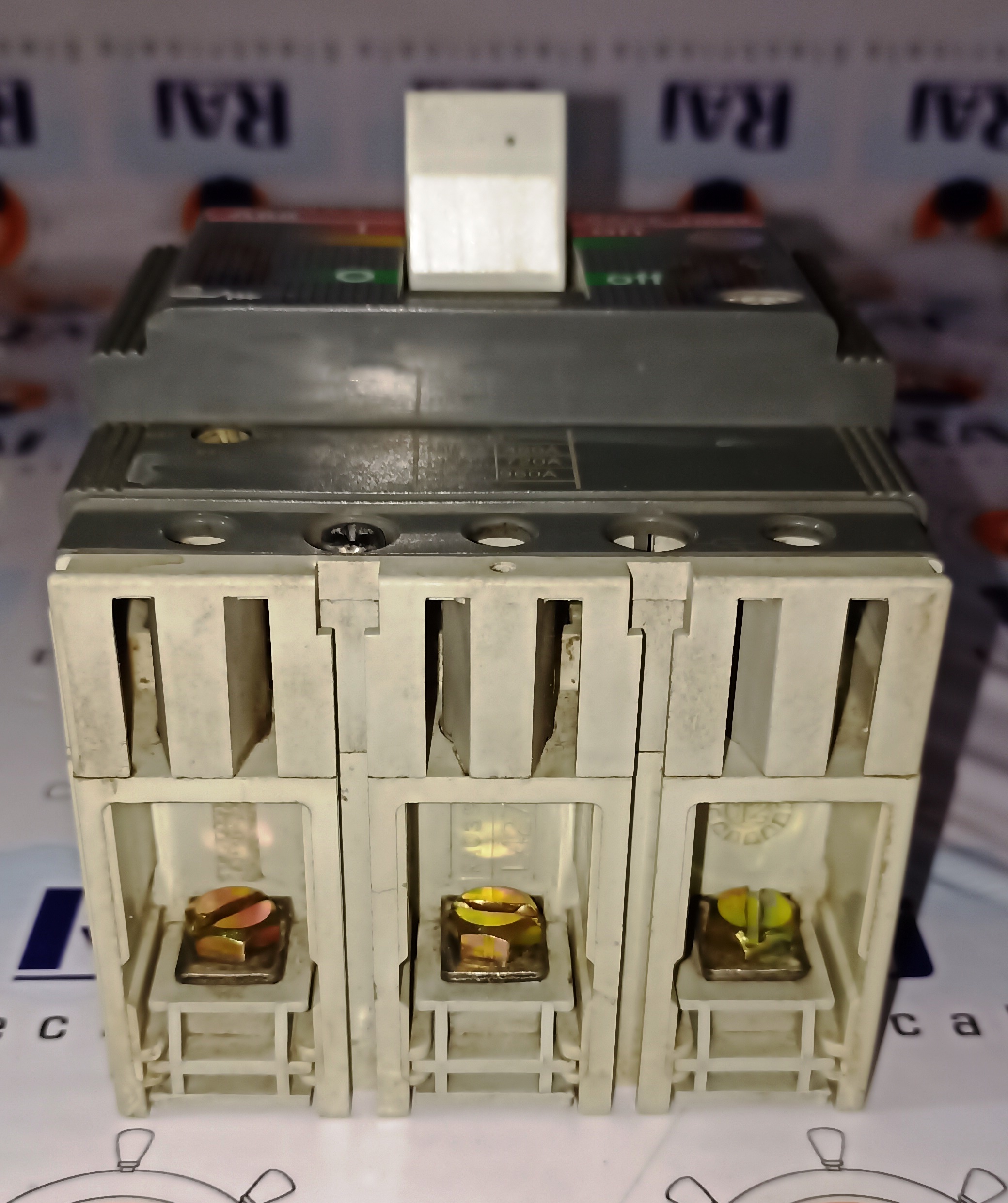 ABB SACE TMAX 80A 3P MCCB