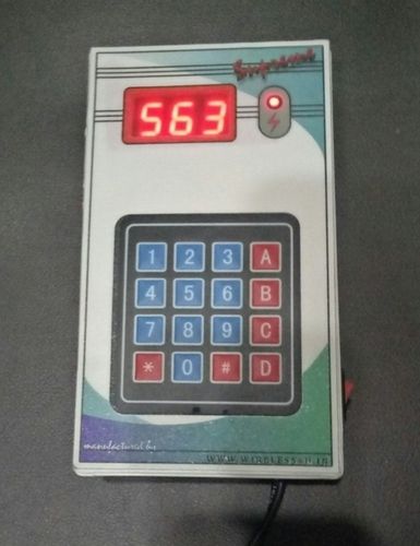 WIRELESS TOKEN NUMBER DISPLAY THREE WINDOW ONE DISPLAY PANEL