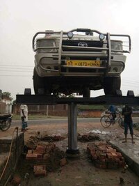 Hydraulic car washing TRP lift