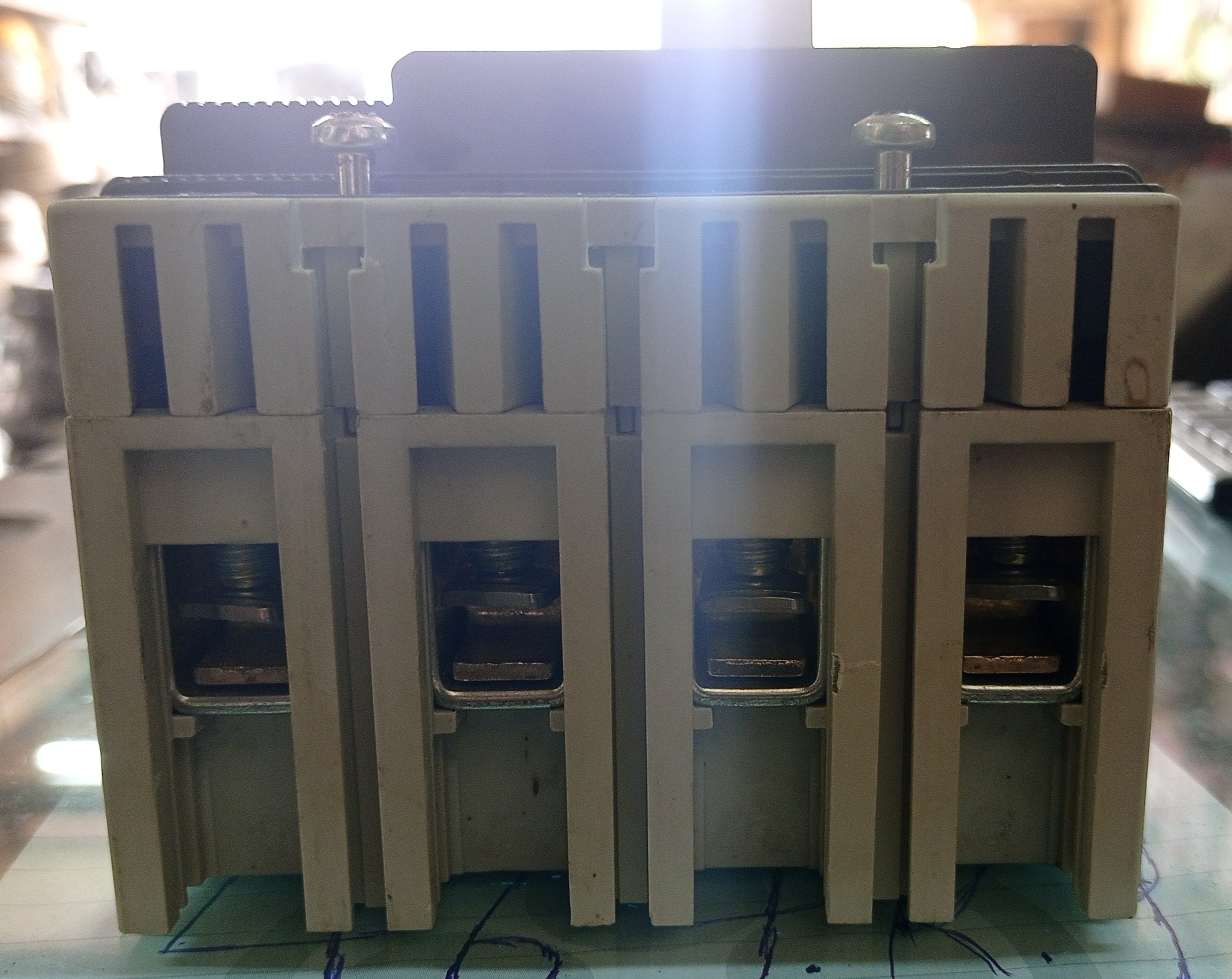 ABB SACE TMAX 100A 4P MCCB