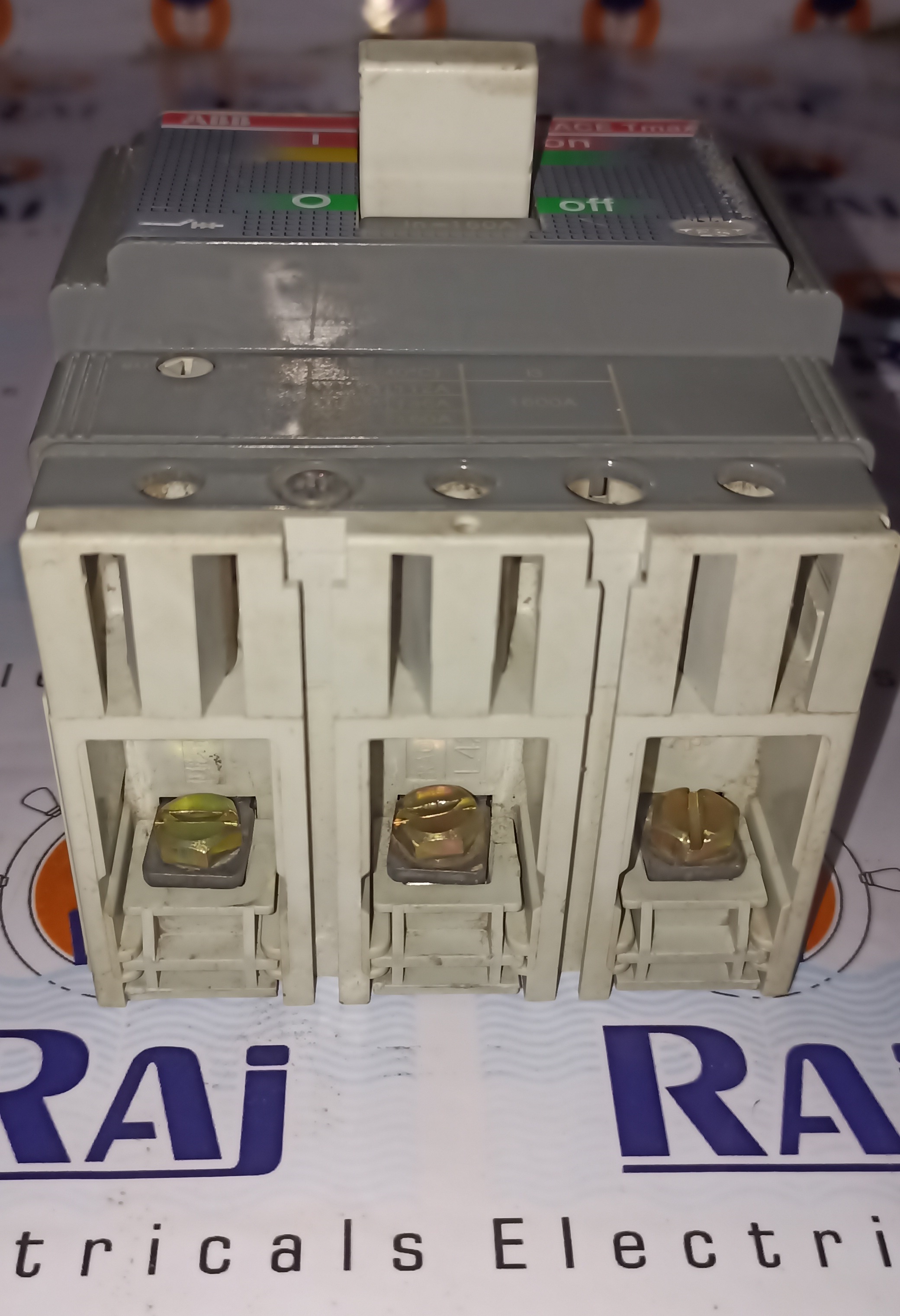 ABB SACE TMAX 160A 3P MCCB