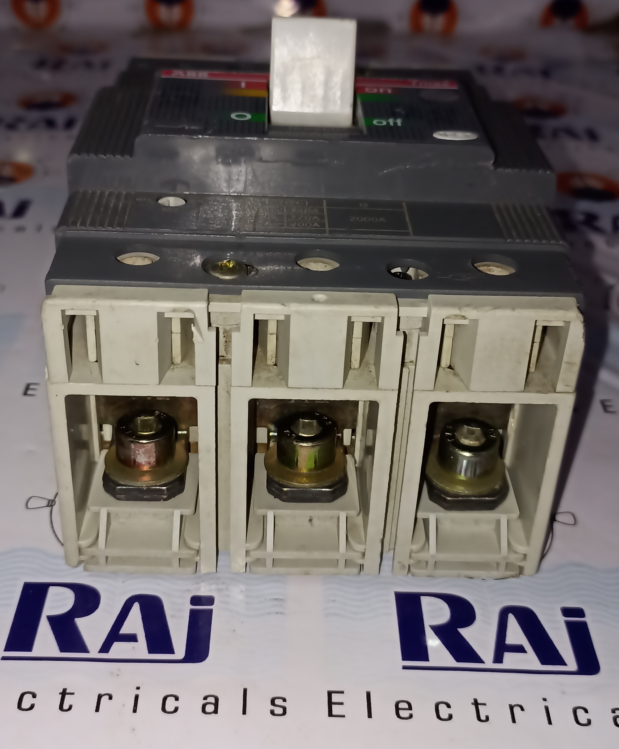 ABB SACE TMAX 200A 3P MCCB