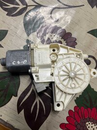 POWER WINDOW MOTOR OF MERCEDES