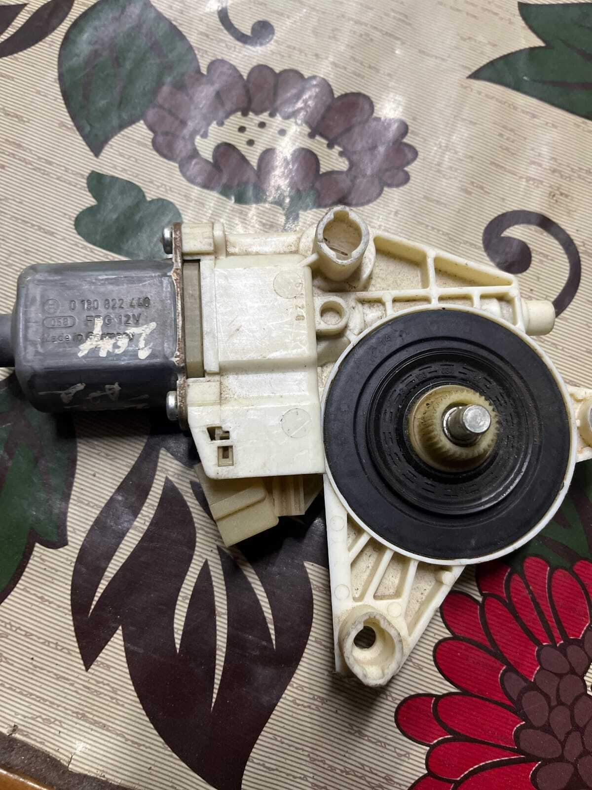POWER WINDOW MOTOR OF MERCEDES