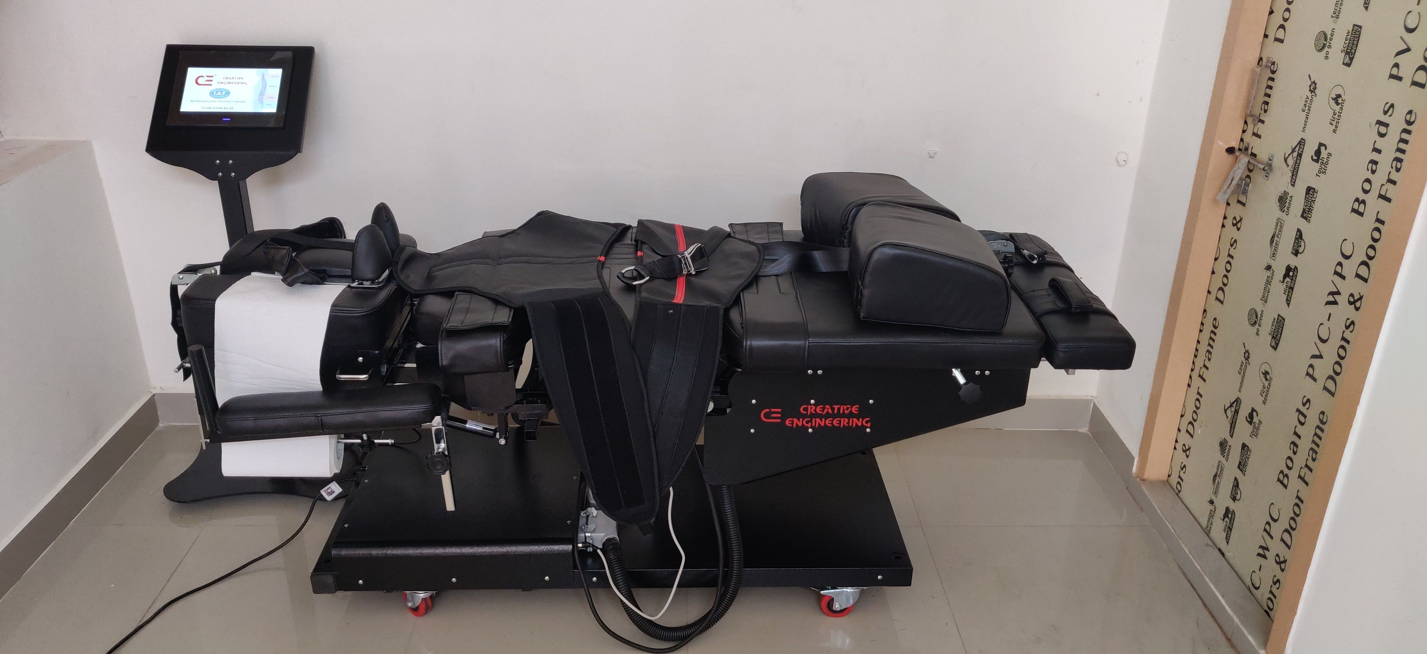 Lumbar decompression table