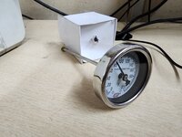 Metal Temperature Gauge - Accuracy: A 1.6% Psi
